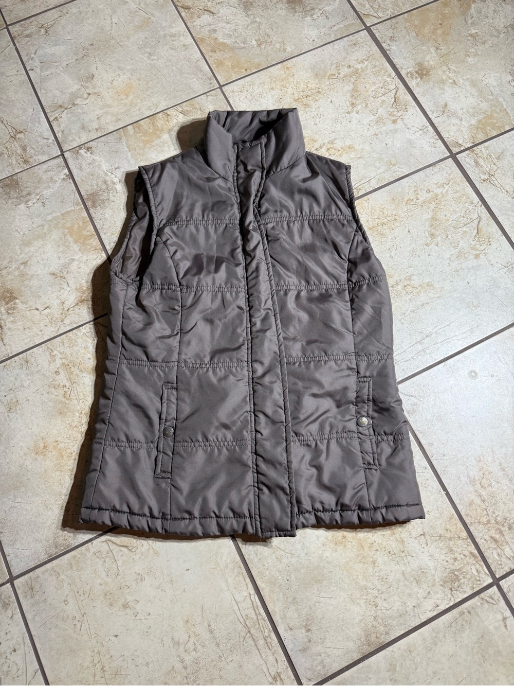 Women's Sleeveless Puffer Vest - brown